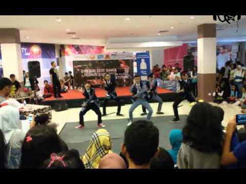 Ultimate Big Shinee (UBS) Cover Shinee/B.I.G - Hello , everbody Live at Grage City Mall