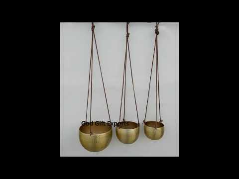 Metal round hanging plant pot, for home