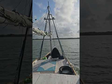 SEGUINDO EM DIREÇÃO A ILHA DOS LENÇOES  RESERVA EXTRATIVISTA DE CURURUPU-MARANHÃO.