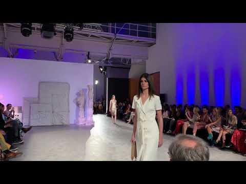 ARAGÓN FASHION WEEK (AFW) 2019 - Desfile Roberto Verino