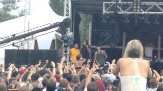 EST Fest 2014 Waka Flocka Brings out MGK For Wildboy