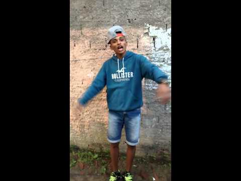 MC abalo mina do olho azul