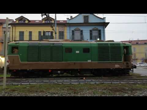 LA MANOVRA DEL D.445-1011 NELLA STAZIONE DI NIZZA MONFERRATO (AT) DOM. 11 - 11 - 2018