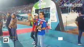 Download lagu Aksi d'Kross Hibur Aremania di Stadion Kanjuruhan mp3