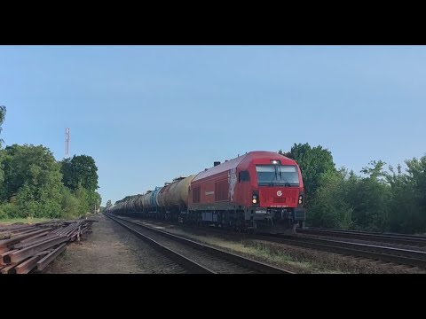 Locomotive ER20CF-013 with a freight train