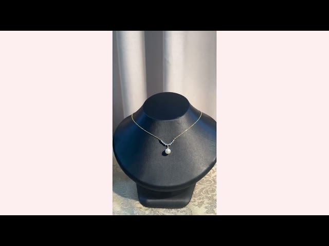 قلادة تعليقة فضة ولؤلؤ طبيعي زراعي شكل مميز