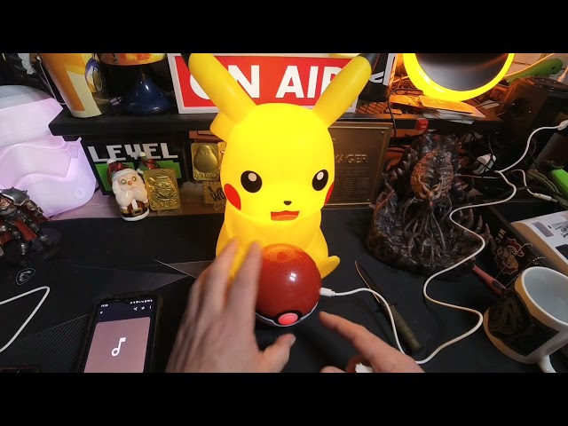 Vídeo relacionado con Figurine Teknofun Pokémon Snorlax et Pikachu 3D lampe LED