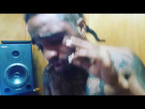 Nackiss - in the studio