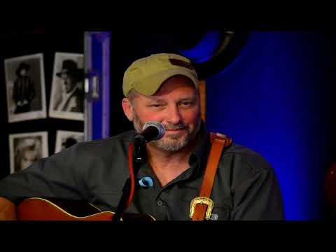 Jeff Carson - Today I Started Loving You Again | Live Country Music from Nashville