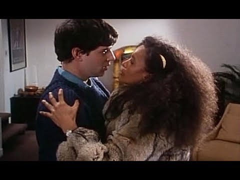 12 LANCE ET COMPTE femme en fourrure