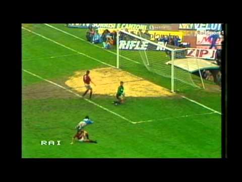 NAPOLI - MILAN        0-0            Campionato 1984-85