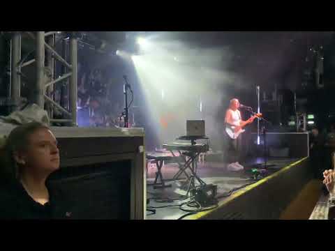 Cocaine - Lucy Spraggan