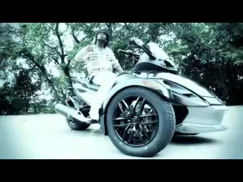 Chief Keef - We Eatin Feat. Boss Brick (Official Music Video)