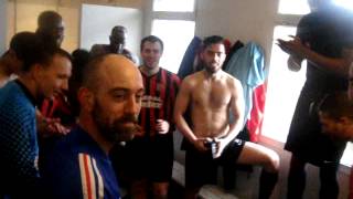 preview picture of video 'vestiaire a Gonesse après la victoire 4-1'