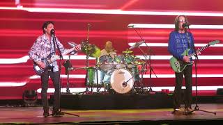 Utopia - &quot;Set Me Free&quot; - Pabst Theater, Milwaukee, WI - 05/12/18