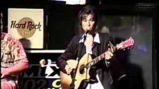 Amy Grant - I Will Be Your Friend (Live)