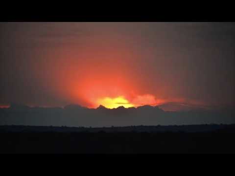 Mzee & Rafiki ft Uhuru - Domba