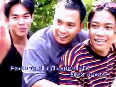 BLUES AKIK INIK by Robin July - OFFICIAL VIDEO