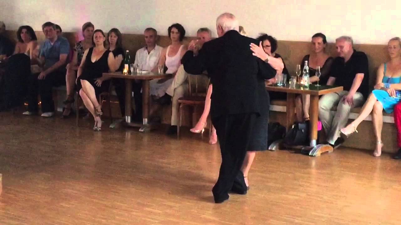 Carlos Perez y Rosa Forte 1/2