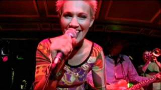 2000 - Marie Fredriksson - Antligen