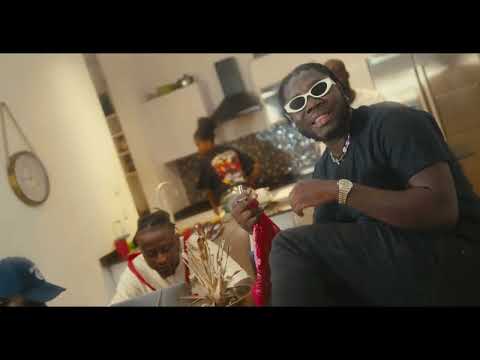 Showbezzy (Showboy) - GBA (official Video)