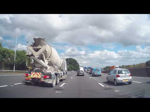 London M25 Motorway Clockwise 30 minutes travel