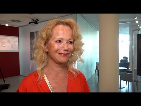 ✅  Patřila k erotickým symbolům a otevřený přístup k erotice a sexu také propagovala ve svém pořadu