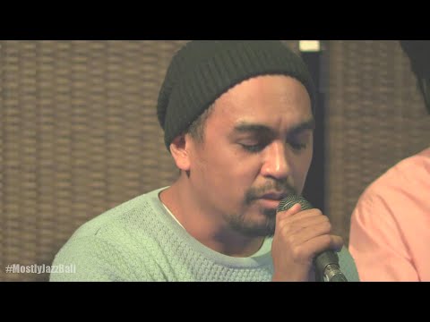 Indra Lesmana Keytar Trio ft. Glenn Fredly - Kirana @ Mostly Jazz in Bali 24/01/2016 [HD]