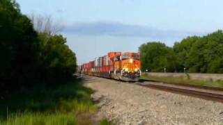 preview picture of video 'BNSF west of Emporia KS'