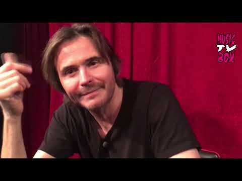 LE MAGICIEN DAVID STONE  -  KLEK ENTOS "passe a table" INTERVIEW