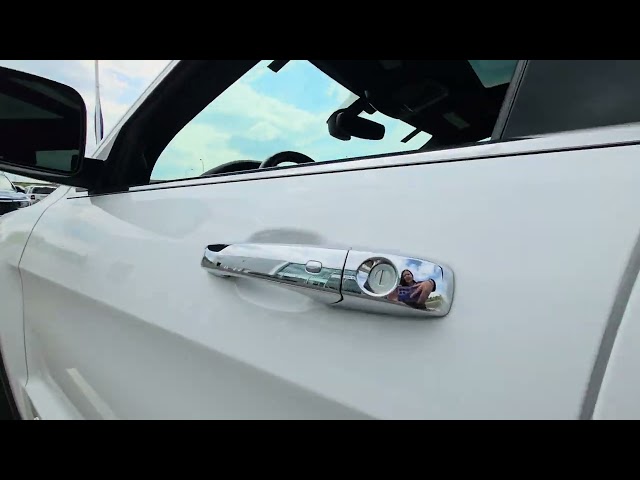 2020 Jeep Grand Cherokee Limited V6 Power, 4x4 Capability, Leath in Cars & Trucks in Medicine Hat