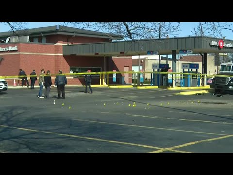 Driver Of Armored Truck Shoots Robbers In Chicago