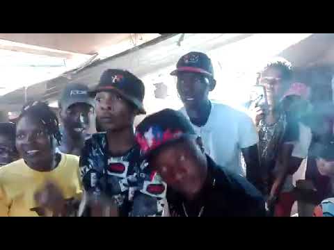 Hwinza ft Blot grenade....freestyle at chillout corner ndeupi akauraya apa Zimdancehall 2023