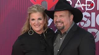 Garth Brooks, Trisha Yearwood arrive at 2019 iHeartRadio Music Awards