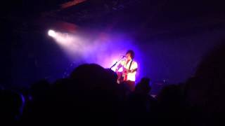 Pete Yorn @ Showbox Sodo in Seattle: &quot;A Girl Like You&quot;