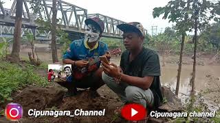 Download lagu ILUSI TAK BERTEPI cover kentrung senar 4 mp3 Download lagu ILUSI TAK BERTEPI cover kentrung senar 4 mp3