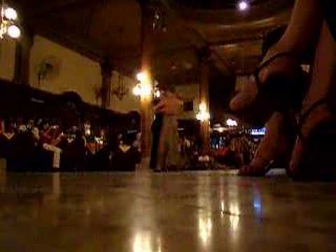  Alejandra Mantinan  and  Gabriel Missé  are  dancing  to  the  tango  "  Libertango  "