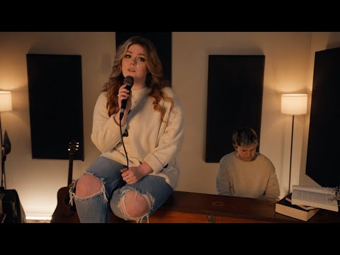 Leanna Firestone - You Just Didn’t Like Me That Much (Live Acoustic)