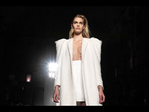 Genny | Fall Winter 2017/2018 Full Fashion Show | Exclusive