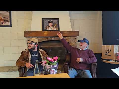 Un père et son fils se dévoilent.. à suivre..