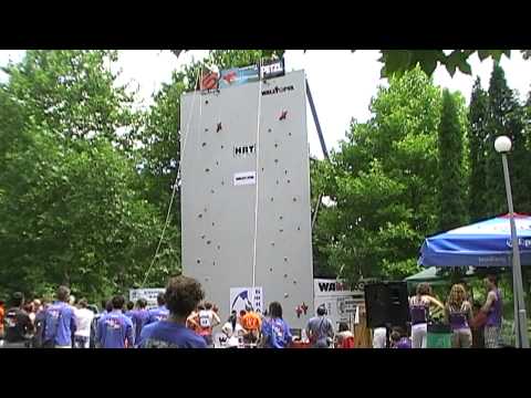 European Youth Cup Veliko Tarnovo 2011 - Speed climbing final KRIZ vs SANTONI