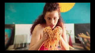 Pheel Balliana - La Rica (feat. Michelle Sandwichee)