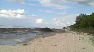 preview picture of video 'Noclegi Pustkowo  - Proces poszerzania plaży w Pustkowie'