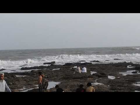 MMM FAMILY ON HAWKXBAY BEACH