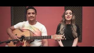 Ninguém Explica Deus - Aline Miacci ( Preto no Branco)