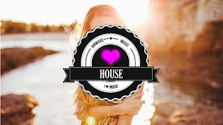 Axero ft. Jimmy Magardeau - Walk Away