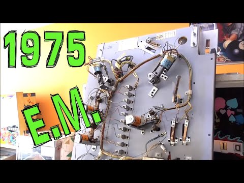 Let's See What's Under The Playfield On This Williams Pat Hand Electromechanical Pinball Machine! 3