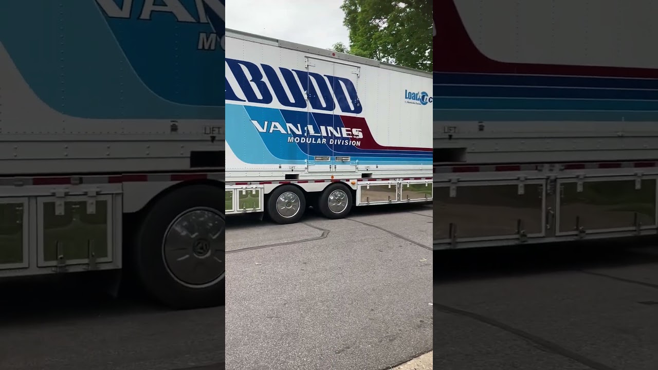 White Budd Van Lines Kenworth T680 in Rockville, Md on 5/14/24