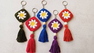 How to Crochet Daisy Keychains | Easy Flower Tassel Keyring Tutorial