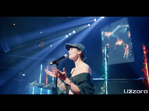 Thomas Lizzara feat. Salomé - We are here to be happy